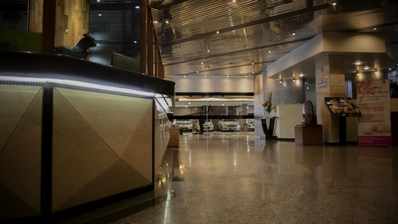 Hotel Abastos Plaza Мехіко Екстер'єр фото